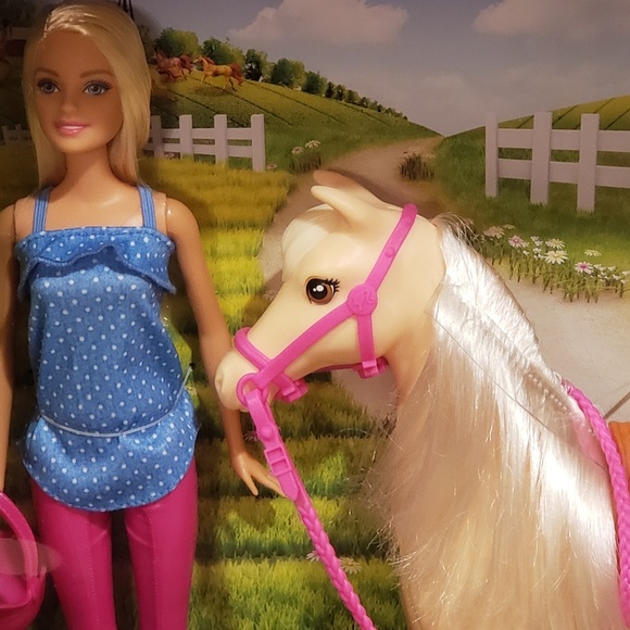 barbie loves her horse